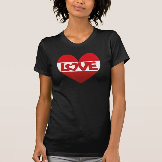 Illustrations-Herz mit Beschriftung LIEBE im Rot T-Shirt