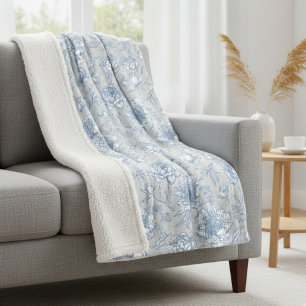 Illustrierte Vintage Blüten in Weiß und Blau Fleecedecke