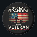 I'm A Dad Grandpa And A Veteran Circle Magnet<br><div class="desc">I'm A Dad Grandpa And A Veteran Nothing Scares Me design Gift Circle Magnet Classic Collection.</div>