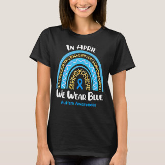 Im April tragen wir einen blauen Autismus-Bewussts T-Shirt