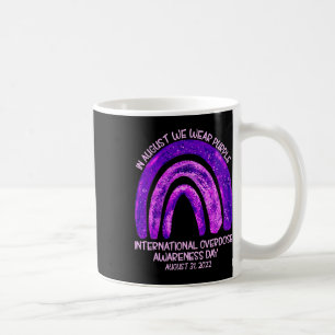 Im August tragen wir ein Lila Bewusstsein für Über Kaffeetasse