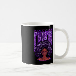 Im August tragen wir eine Lila schwarze Frau nach  Kaffeetasse