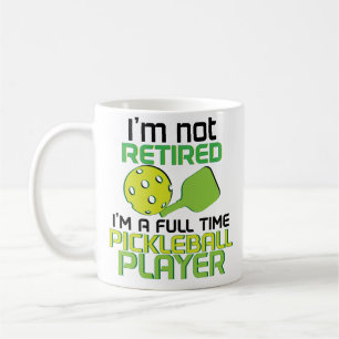 Im drôle une tasse de café de retraite de joueur