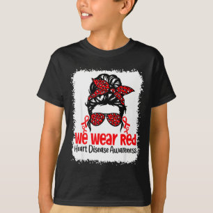 Im Februar tragen wir rotes unordentliches Herz-Kr T-Shirt