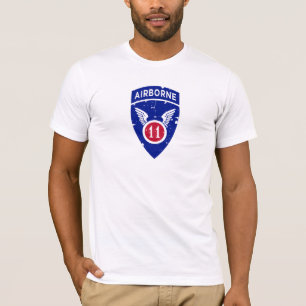 im Flugzeug Abteilung "Arktische Engel" Grunge T-Shirt