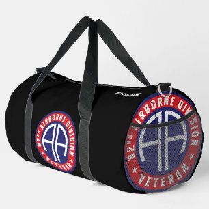 im Flugzeug Abteilung "Veteran" Black Duffle Bag