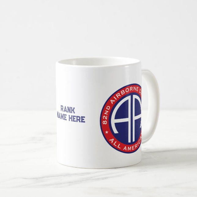 im Flugzeug Division 82 Alle amerikanischen indivi Kaffeetasse (VorderseiteRechts)