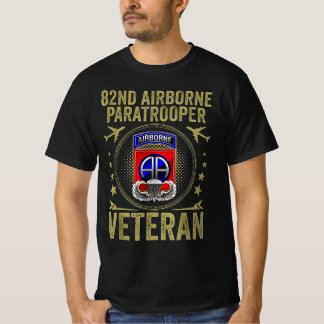 im Flugzeug Grundschule T-Shirt