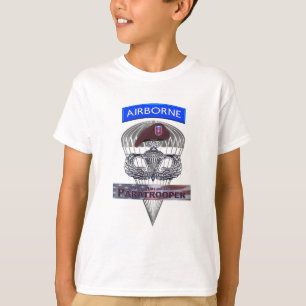 im Flugzeug Jumper mit amerikanischer Flagge T-Shirt