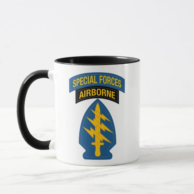 Im Flugzeug Spezialeinheiten Tasse (Links)
