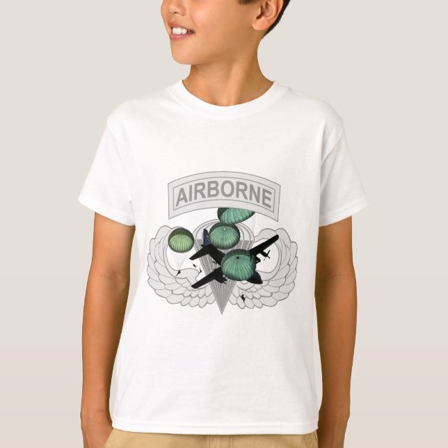 Im Flugzeug Sprung mit Flügeln T-Shirt (Vorderseite)