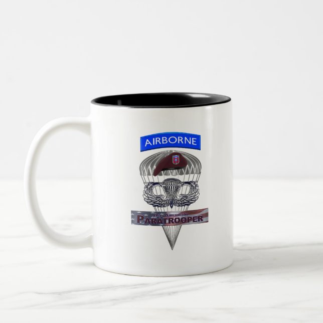 Im Flugzeug Tab Steel Paratrooper Jump Wings Zweifarbige Tasse (Links)