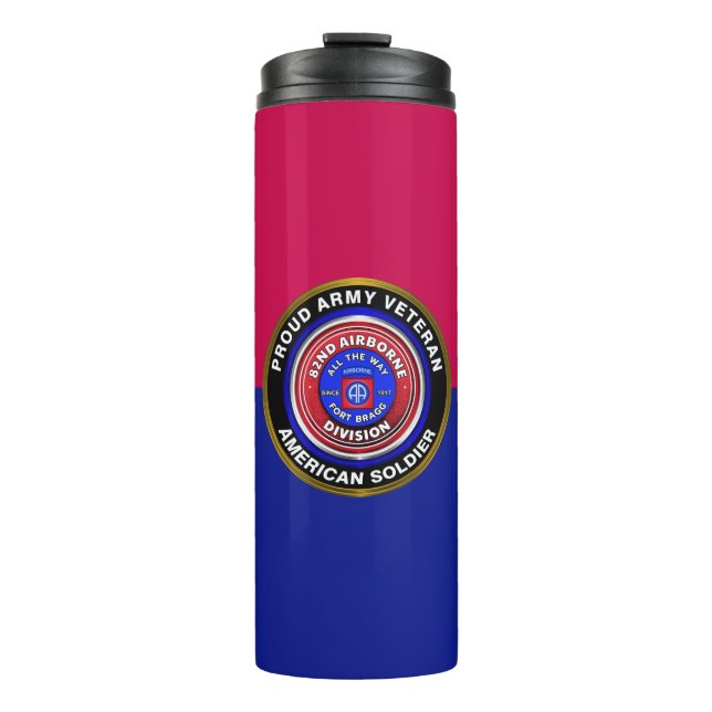 im Flugzeug Unternehmensbereich Proud Veteran Thermosbecher (Vorderseite)