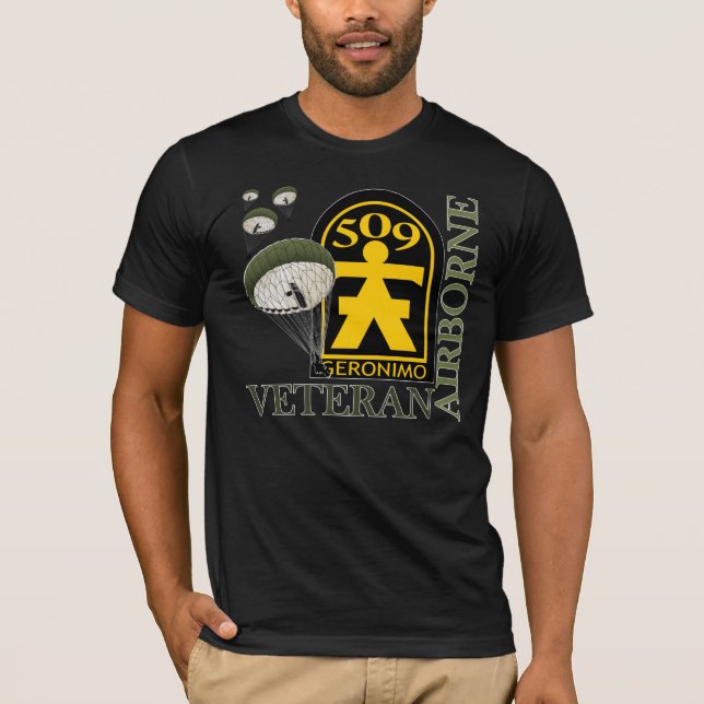 Im Flugzeug Veteran - 509. PIR T-Shirt (Vorderseite)