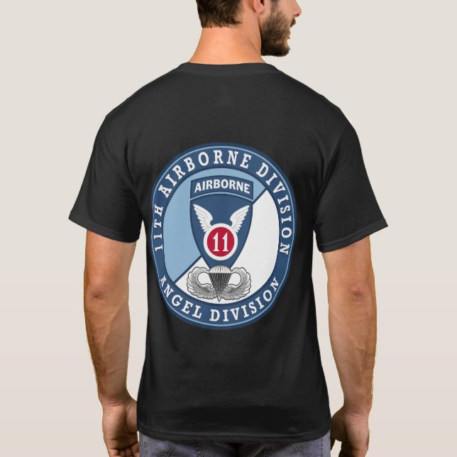 Im Flugzeug Wappen für die Arktis T-Shirt (Rückseite)