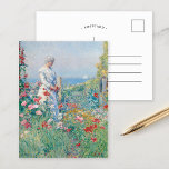 Im Garten | Childe Hassam Postkarte<br><div class="desc">Im Garten (Celia Thaxter in ihrem Garten) (1892) | Originelle Kunstwerke des amerikanischen Impressionisten Childe Hassam (1859-1935). Das Stück zeigt eine Frau, die in einem schönen, grünen Garten mit rosa und roten Blume stehend ist. Verwenden Sie die Entwurfstools, um einen benutzerdefinierten Text hinzuzufügen oder das Bild zu personalisieren.</div>