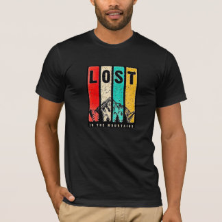 Im Gebirge verloren T-Shirt