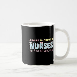 Im Gegensatz zu Liticians müssen Krankenschwestern Kaffeetasse