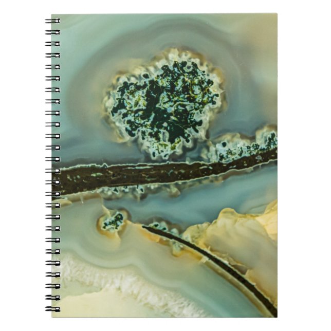 Im Inneren eines halb wertvollen Steins Notizblock (Vorderseite)