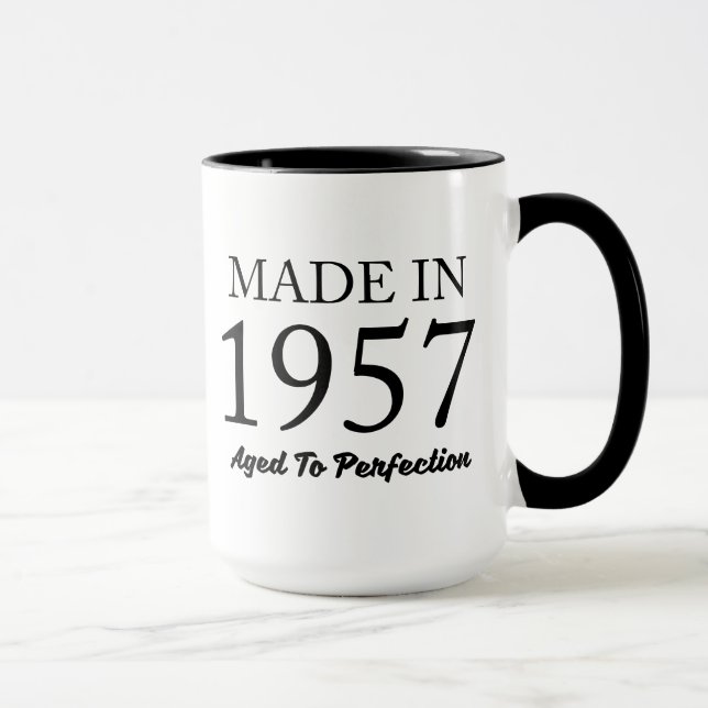 Im Jahre 1957 gemacht Tasse (Rechts)