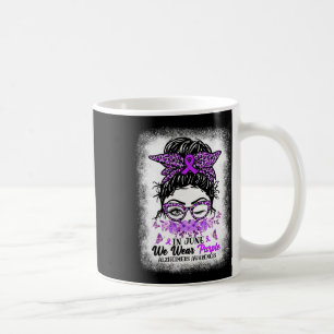 Im Juni tragen wir eine Lila Heimerheimer-Bewussts Kaffeetasse