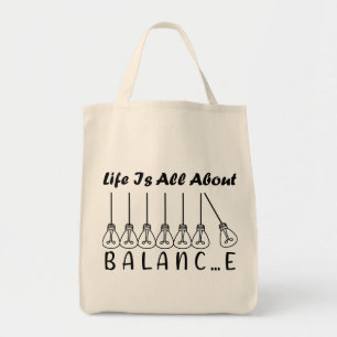 Im Leben geht es um die Balance motivierend Inspir Tragetasche