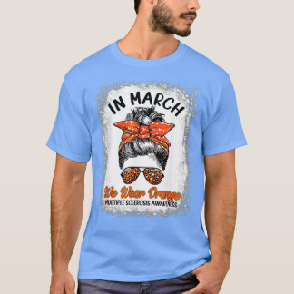 Im März gebleicht, tragen wir Orange Messy Bun MS  T-Shirt
