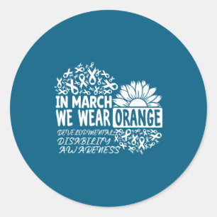 Im März tragen wir orange Entwicklungsstörungen Runder Aufkleber