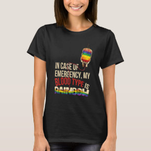 Im Notfall ist mein Bluttyp Rainbow LGB T-Shirt