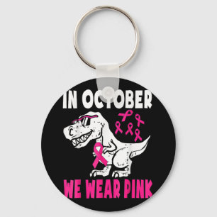 Im Oktober tragen wir ein pinkfarbenes Brustkrebsb Schlüsselanhänger
