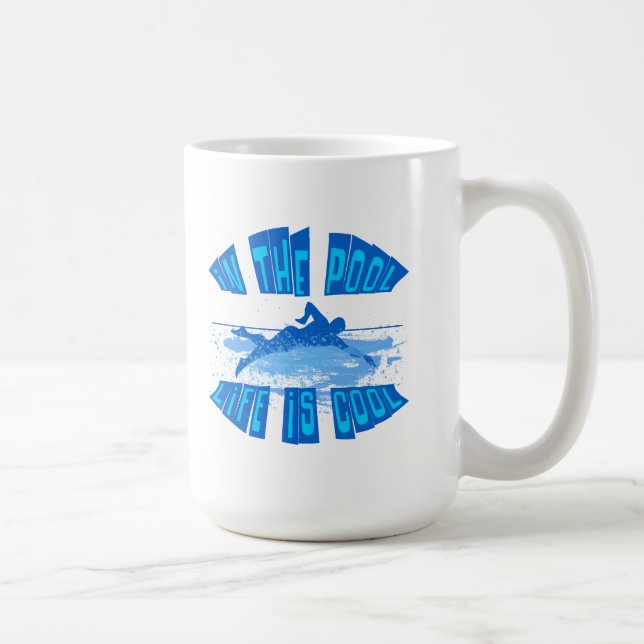 IM POOL IST DAS LEBEN COOL KAFFEETASSE (Rechts)