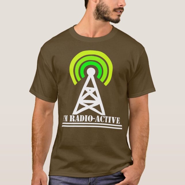 Im Radio-Active With Tower Antenna Funny Ham Men T-Shirt (Vorderseite)