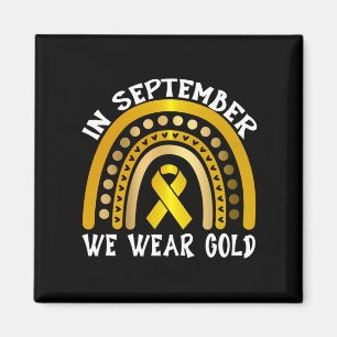 im September tragen wir goldenen Fußball und Kürbi Magnet