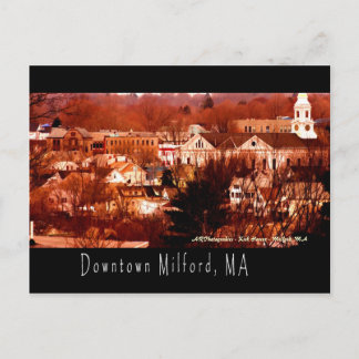 Im Stadtzentrum gelegenes Milford, MA Postkarte
