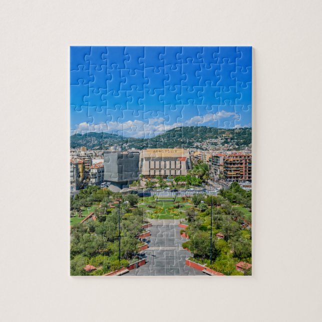 Im Stadtzentrum gelegenes Nizza, Frankreich (Vertikal)