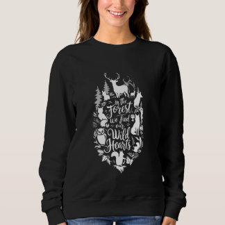 Im Wald finden wir unseren Adve zum Camping der wi Sweatshirt