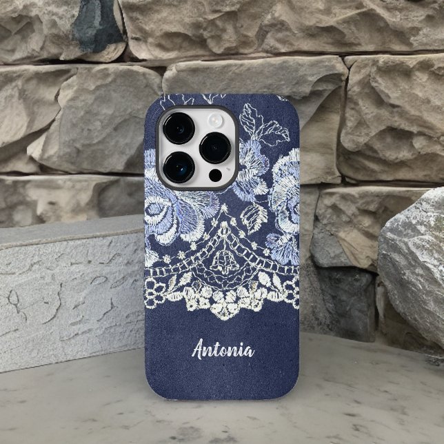 Imitate Blauer Velvet und Stickereien Case-Mate iPhone 14 Pro Hülle (Von Creator hochgeladen)