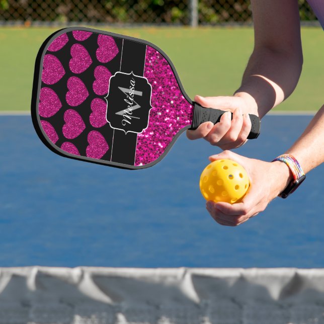Imitate des heißen rosa Herzens Monogramm Pickleball Schläger (InSitu)