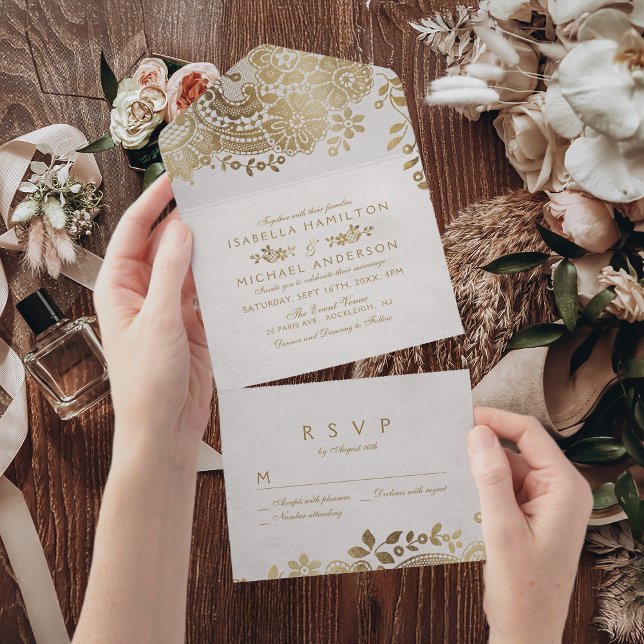 Imitate Goldene Vintage Hochzeit All In One Einladung (Faux gold elegant vintage lace wedding all in one invitation)