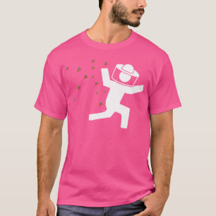 Imker, der von Bienen gejagt wird, lustiger laufen T-Shirt