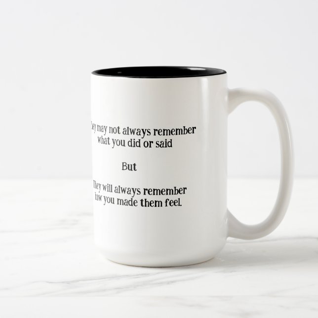 "Immer Erinnern" Tasse (Rechts)