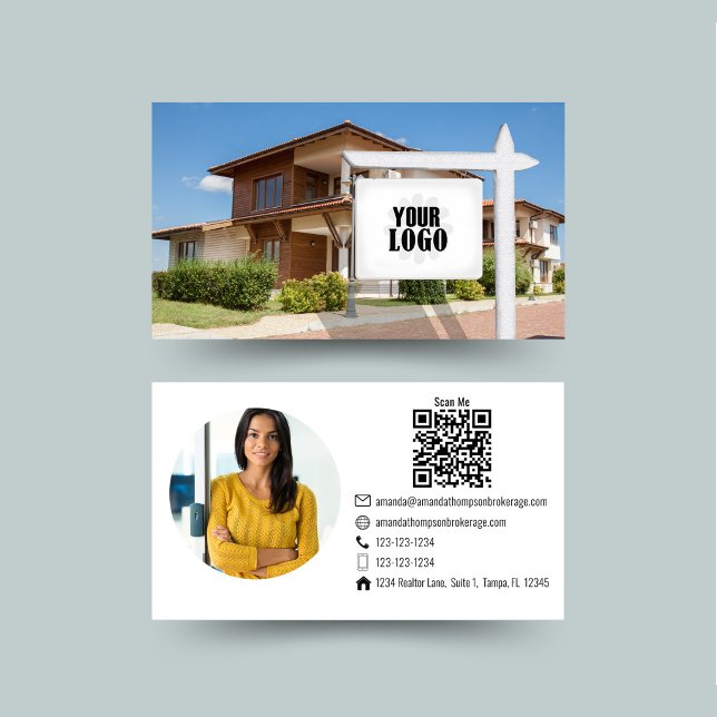 Immobilien-Profi-Foto-QR-Code Visitenkarte (Modern realtor business card with photo, logo, QR code, and real estate sign graphic.)