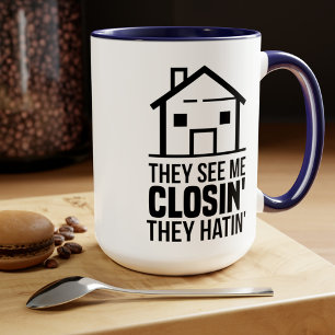 Immobilienmakler Realtor Sie sehen mich beim Absch Tasse