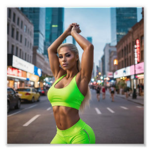 Impression Photo Belle Blonde Fitness Girl Posing dans Neon Green