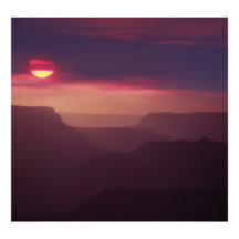 Brume pourpre au-dessus du Grand Canyon