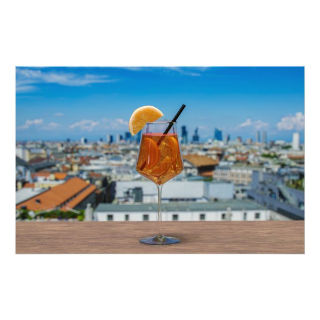 Impression Photo Cocktail Spritz sur une table avec vue sur Milan (Devant)