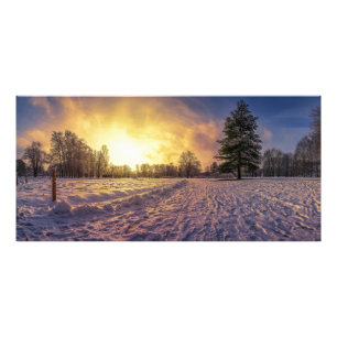 Impression Photo Coucher de soleil sur le parc d'hiver enneigé