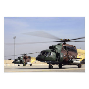 Impression Photo Deux hélicoptères irakiens de la hanche Mi-17