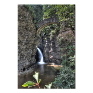 Impression Photo Entrée Cascade, Watkins Glen, New York.