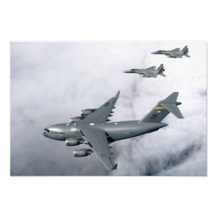 Impression Photo Escorte de F-15B Eagles le premier C-17 basé sur